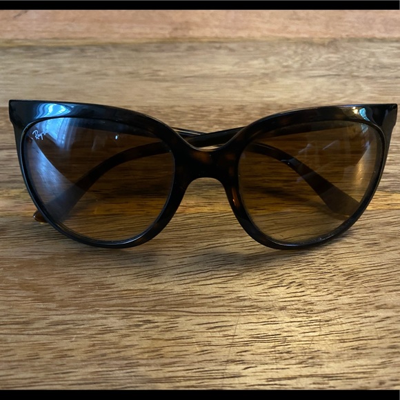 Rayban sunglasses - Picture 2 of 4